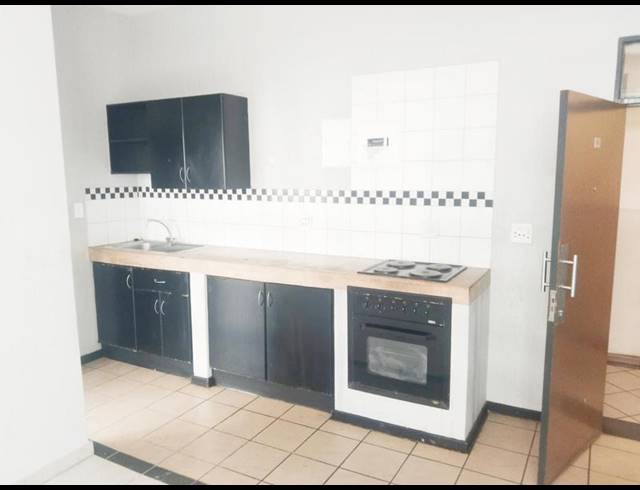 2 BEDROOM PROPERTY TO RENT IN BRAAMFONTEIN